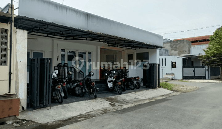 Rumah Tengah Kota Cocok Untuk Kantor Lokasi Strategis Di Erlangga Semarang