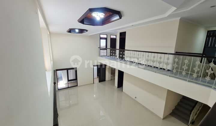 Rumah Mewah 2 Lantai Bangunan Baru Bebas Banjir Siap Huni Di Brotojoyo Semarang