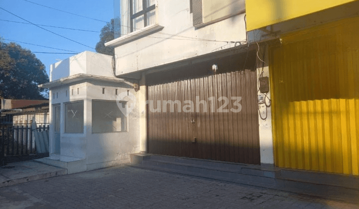 2-Storey Ready-to-Use Shop House in a Busy Area, Located by the Tegal Main Roadside. 2-Storey Ready-to-Use Shop House in a Busy Area, Located by the Tegal Main Roadside.