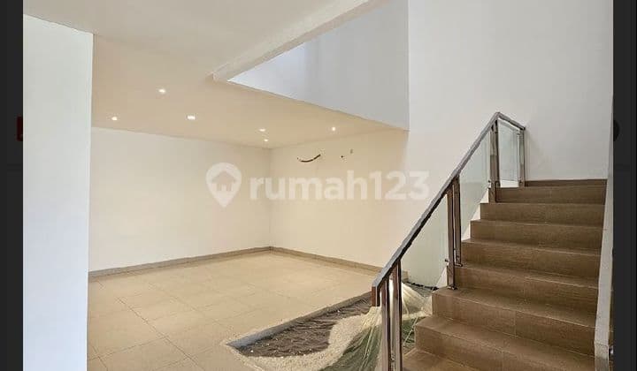 Rumah Mewah 2 Lantai Siap Pakai Di Perumahan Elit Semarang
