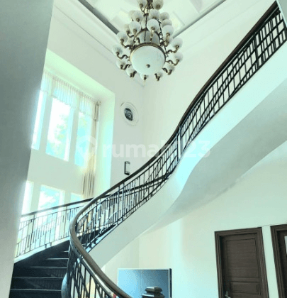 Rumah Minimalis Modern 2 Lantai Siap Pakai Di Daerah Peterongan Semarang