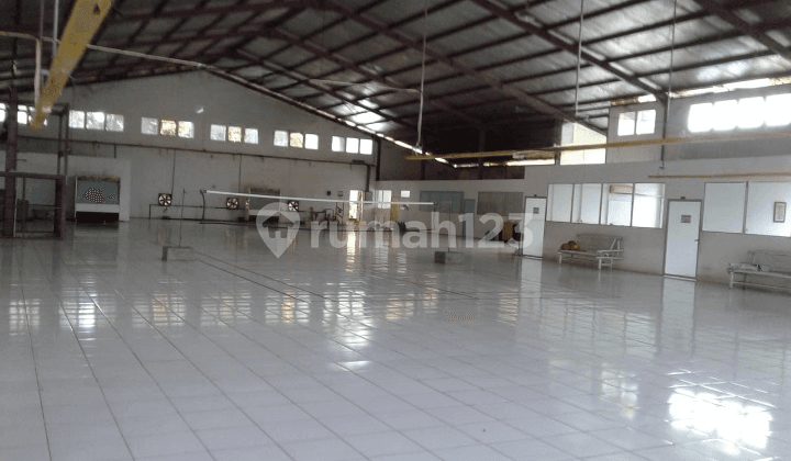 Warehouse With Extremely Vast Land, Ready to Use in Mijen Area, Semarang.