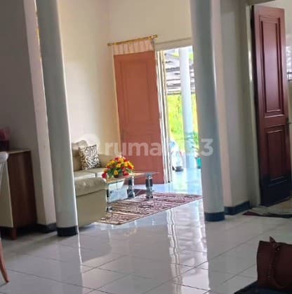 Rumah Mewah View Bagus Siap Huni di Papandayan Semarang