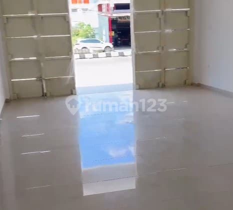 Ruko 3 Lantai Ada Rooftop Di Area Ramai Dan Parkiran Luas Di Adivasa Semarang