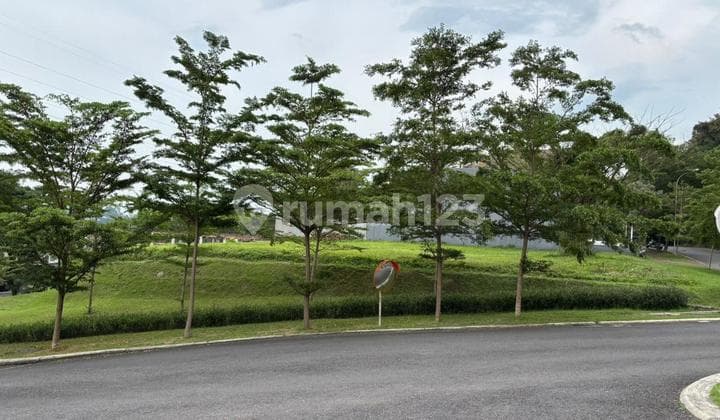 Land Hook Ready to Build Located in One of the Elite Housing Complexes in Semarang