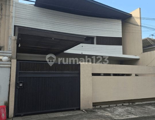 Nice 2-Story House Ready to Live, Already Fenced in Siblat Semarang