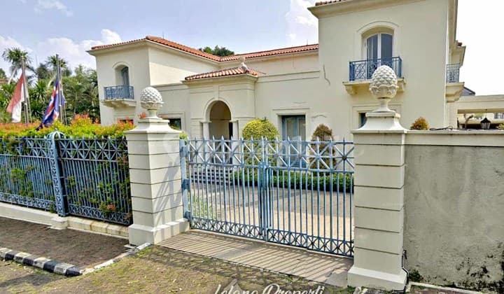 Rumah Mewah Double Hoek Asri Lebak Lestari Indah Residence Jaksel