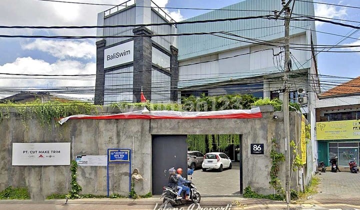 Pabrik Garment Showroom Pinggir Jalan Mahendradata Denpasar Bali