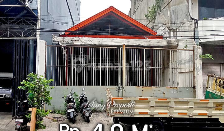 Warehouse in Good Condition, Strategic Location, Pinangsia, Taman Sari, West Jakarta.