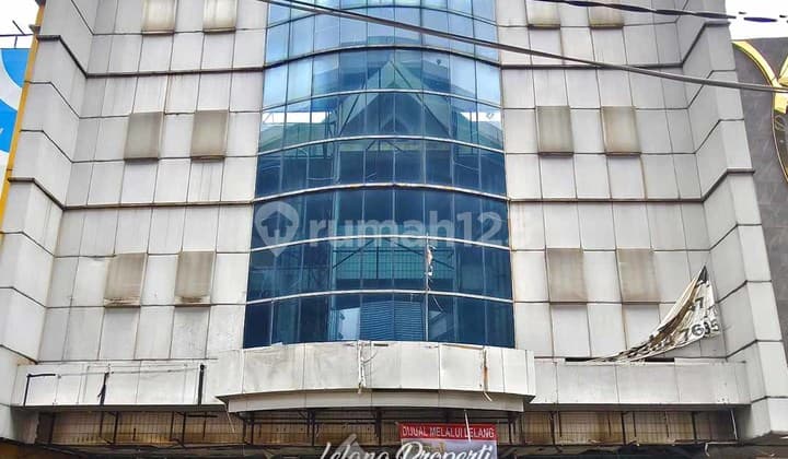 Gedung Tua Lokasi Strategis Boulevard Kelapa Gading Jakarta Utara