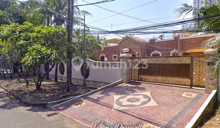 RUMAH MEWAH HOEK MEDITERANIA PREMIUM SUNTER AGUNG INDAH JAKUT