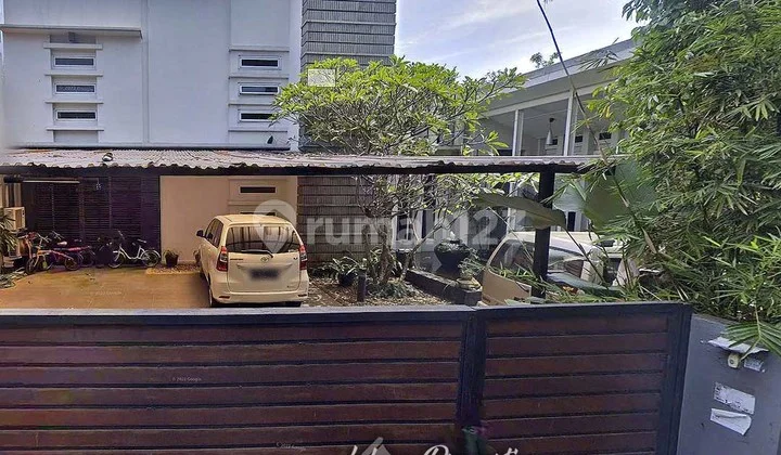 Comfortable Green House Strategic Location Jl Melati Ragunan Ps Minggu South Jakarta