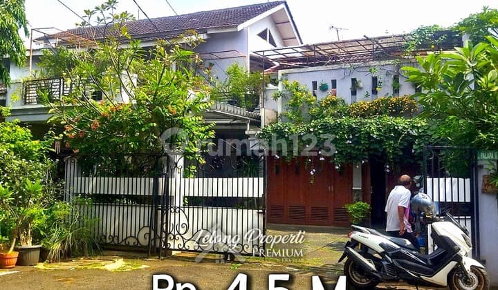 Spacious Comfortable Green House in Palapa Agriculture Complex, South Jakarta