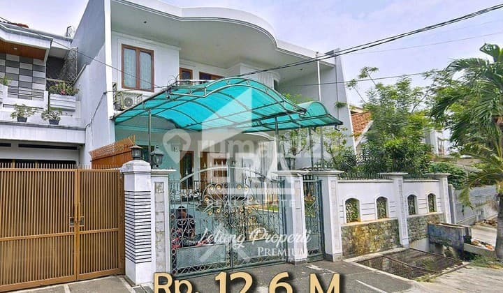 RUMAH KONDISI BAGUS LOKASI STRATEGIS MANDALA SELATAN JAKARTA BARAT