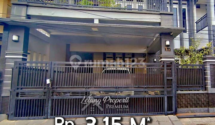 Charming Comfortable and Strategic House PTB Land Plot Duren Sawit East Jakarta