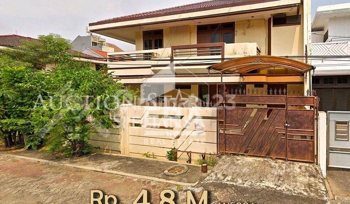 RUMAH HOEK LUAS CLUSTER JALAN LEBAR GREEN GARDEN JAKARTA BARAT