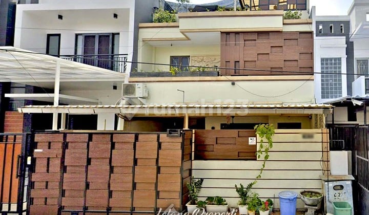 Rumah Modern Asri Perum Taman Palem Lestari Cengkareng Jakbar