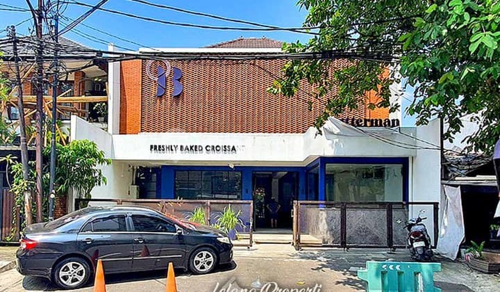 Ex Cafe / Coffee Shop Strategic Cikatomas Kebayoran Baru South Jakarta