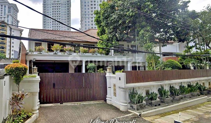 Rumah Mewah Lokasi Premium Permata Berlian Kebayoran Jaksel