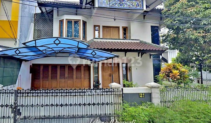 Rumah Hoek Pinggir Jalan Kelapa Cengkir Raya Klp Gading Jakut