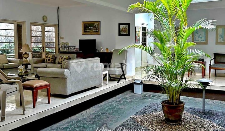 Asri Hoek House, Quiet Location, Puri Gardena Housing Complex, Kalideres, West Jakarta.