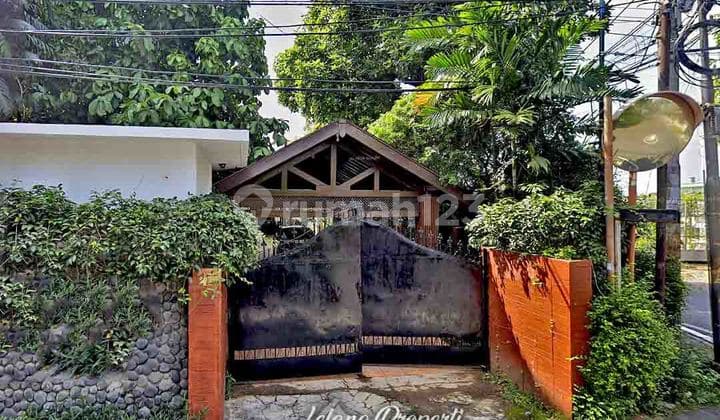 Rumah Hoek Layak Huni Strategis Taman Amir Hamzah Menteng Jakpus