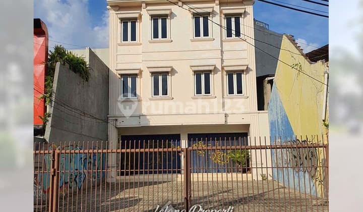 Ruko Gandeng Lokasi Strategis Premium Jalan Raya Kyai Maja Jaksel