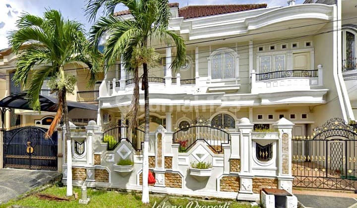 Strategic Mediterranean House in Taman Palem Lestari, Cengkareng, West Jakarta