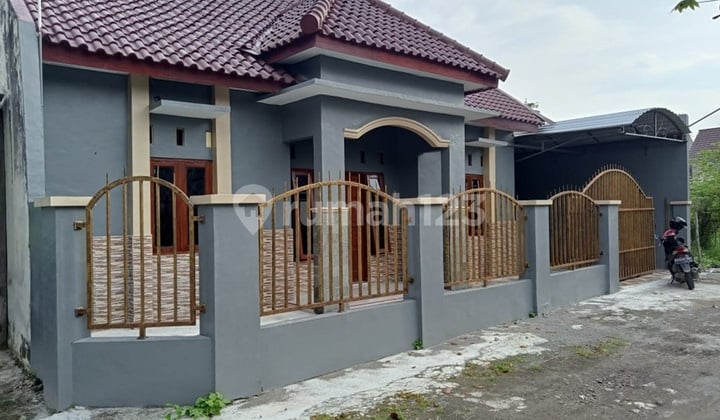 Rumah sewa lingkungan tenang dekat Graha Saba Buana Banyuanyar