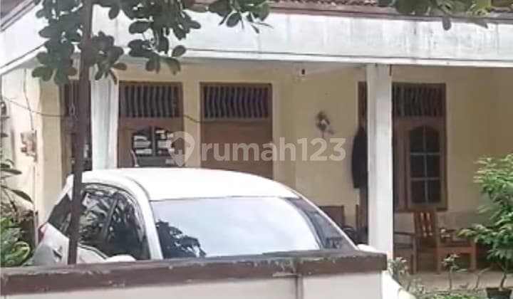 Rumah Halaman Luas Kadipiro Solo Komplek Kampus Its Pku Muhammadiyah