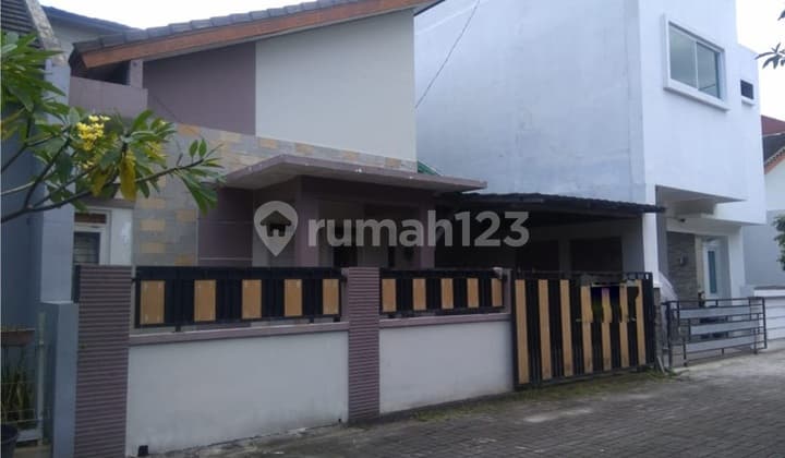Ready-to-Occupy Elite Cluster 2-Story Building Baturan Colomadu