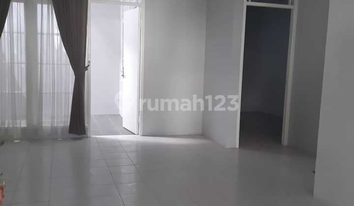 Rumah Bagus Semi Furnished SHM Sektor 9-Bintaro, Tangerang Selatan