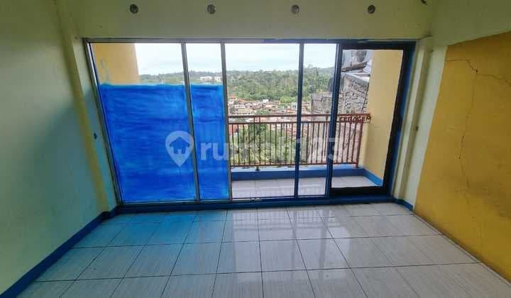 Strategic Location Main Road Shop House in Dago Giri