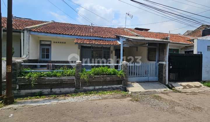 Rumah Siap Huni di Taman Kopo Indah 1