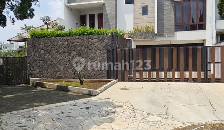 Rumah Modern Asri Siap Huni di Setraduta