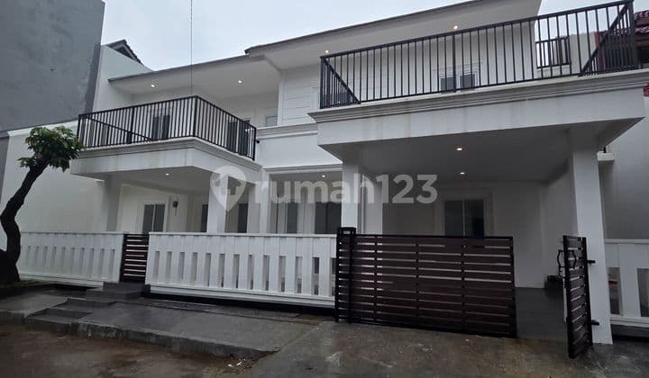 Rumah Siap Huni 2 Lantai di Villa Melati Mas