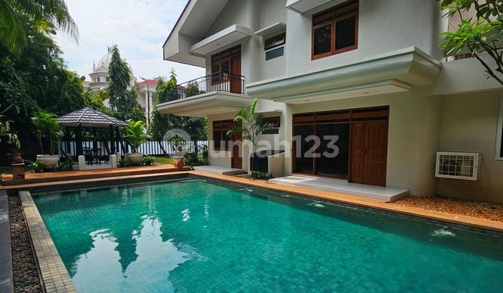 Rumah Pondok Indah Siap Huni , Prime Location
