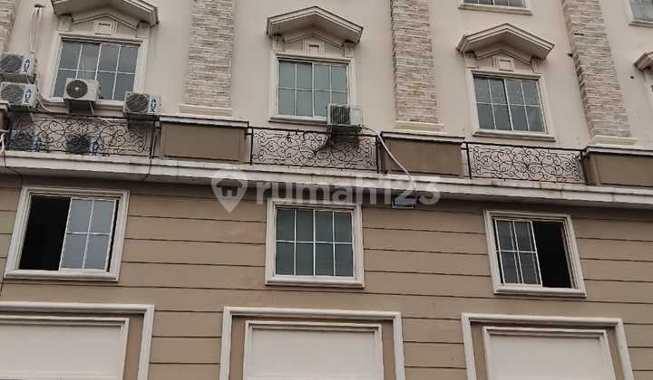 Ruko Ready Di Green Lake City Cipondoh Tangerang