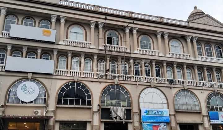 Ruko Hadap Boulevard Di Green Lake City Cipondoh Tangerang