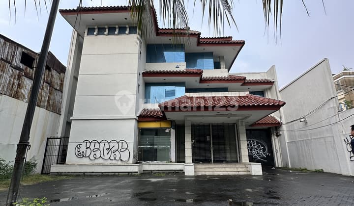 Gedung Ex Kantor 3 Lantai Jl.mampang Prapatan Raya
