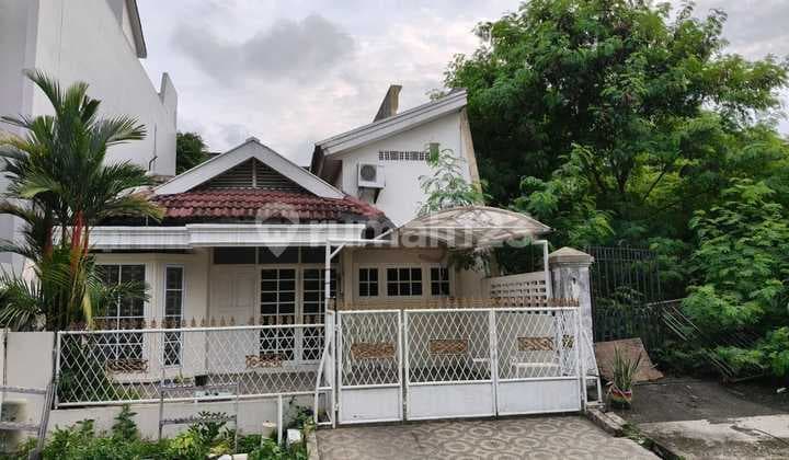J2182-Cbπ3% Rumah 1,5 Lantai 8X18 M2 Hadap Utara Jalan 2 Mobil di Intercon