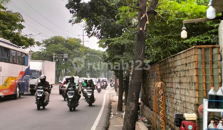1025 Tanah lt 4800 m2 lebar 90 m2 murah Daan Mogot Raya