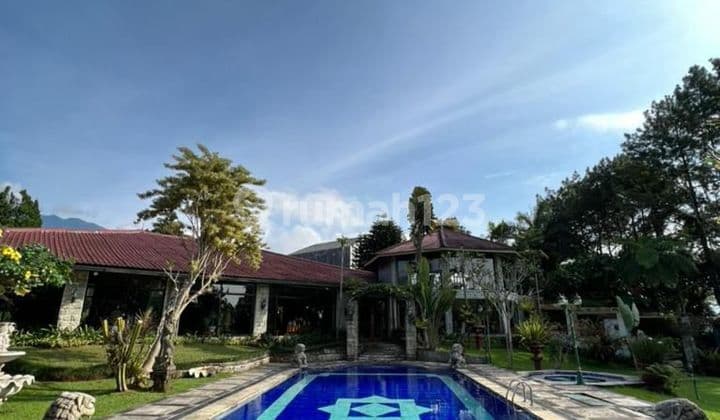 J2174-Cb£24Z Private Villa 1 Lantai 9200xxxx M2 Taman Luas Parkiran 25 Mobil di Cisarua Puncak