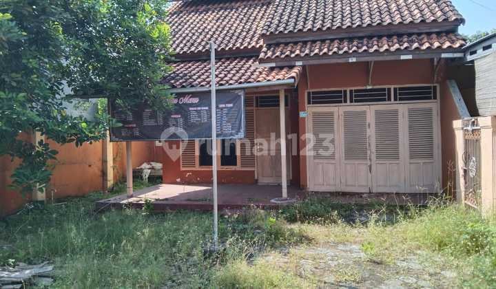 Rumah Pinggir Jalan Raya Gabuswetan Cocok Untuk Usaha Dan Kantor