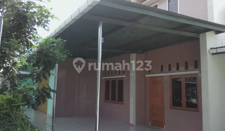 Rumah Strategis Pinggir Jalan Raya Dekat Pamanukan Kota