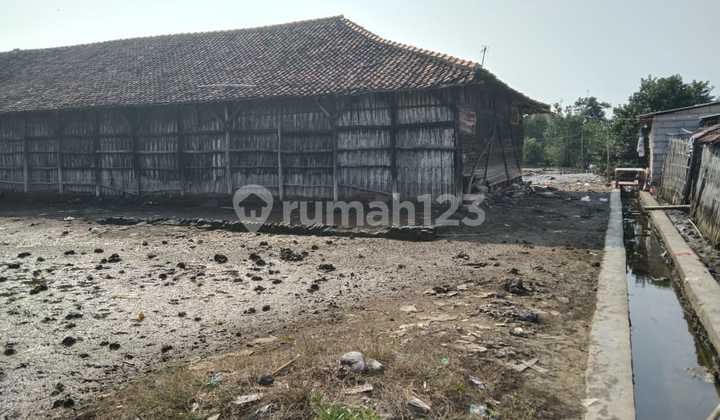 Tanah Dan Bangunan Gudang Garam Dekat Jalan Pantura Dan Pantai Eretan