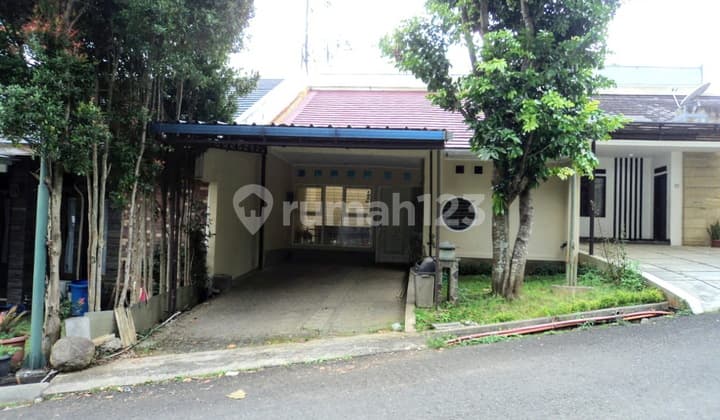 Dago Pakar Mountain View Comfortable House