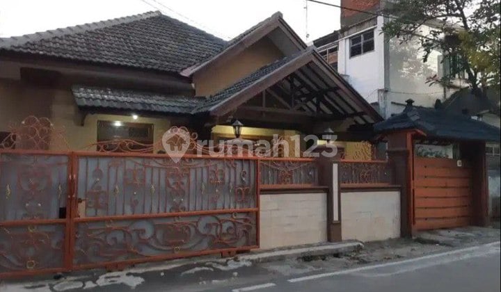 Rumah Asri Area Proklamasi, Menteng, Jakarta Pusat
