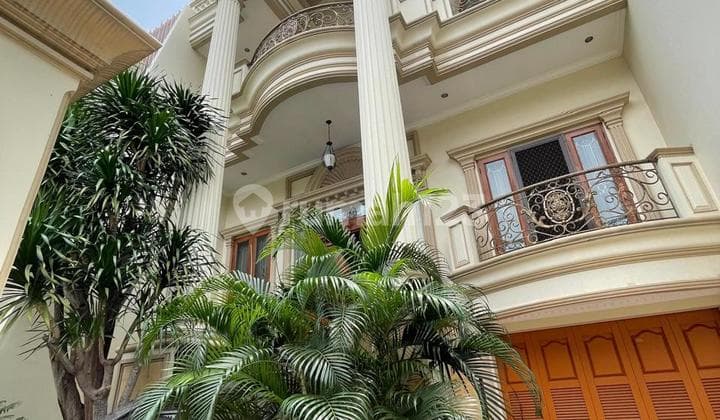 Luxury House in PIK with Full Marble, Fully Furnished