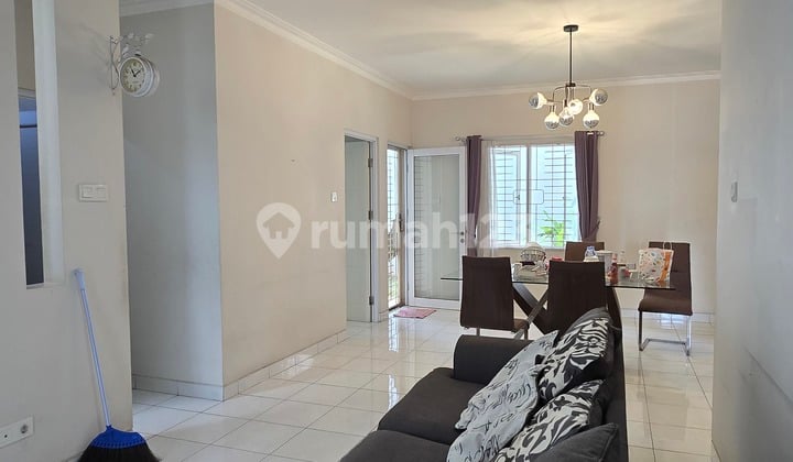 Rumah Siap Huni Dalam Cluster Kota Wisata Cibubur